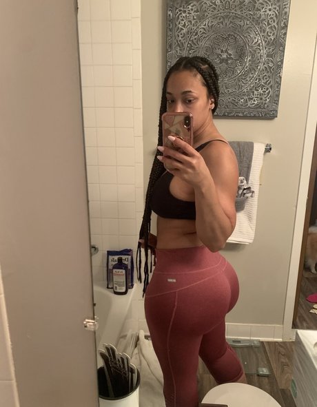 Robyn Banks modèles nus img