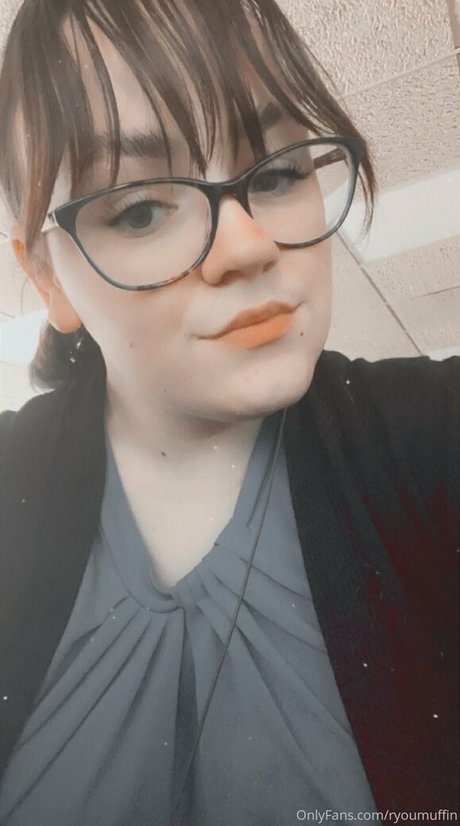 milf aux cheveux noirs onlyfans xxx sympa galerie