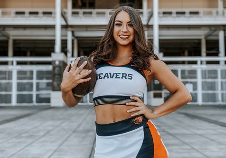 Taylor Johnson Cheer actrice photos