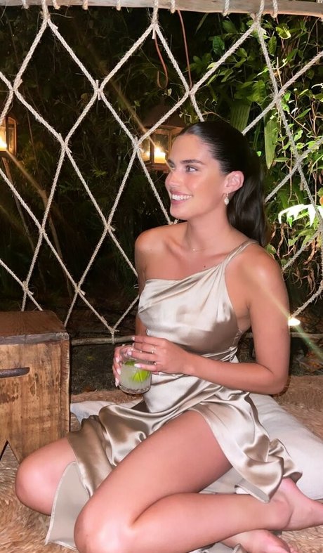 sarasampaio actrice de nus image