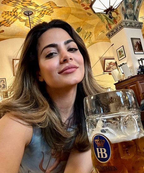 Emeraude Toubia actrice artistique photo