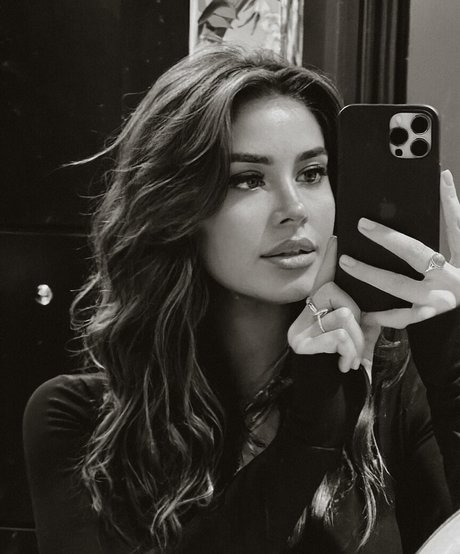 joi uniquementfans nue xxx galerie