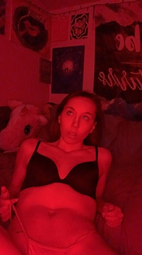 ariajaynefree étoile adulte images