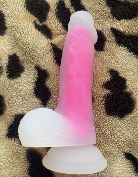 Aprilrae420 modèle hd photos