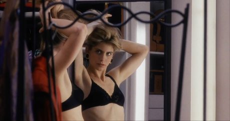 Helen Slater star du porno parfaite photos
