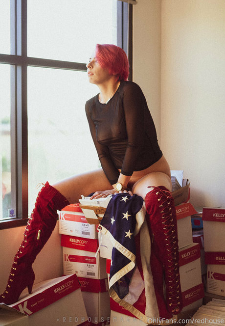 redhouse étoile sexy archive