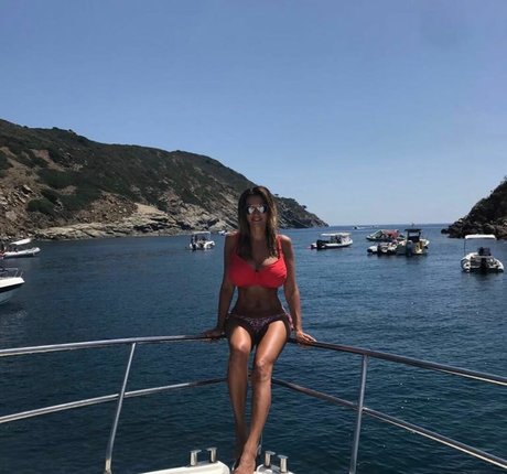 trio à gros seins onlyfans pornographique érotique img