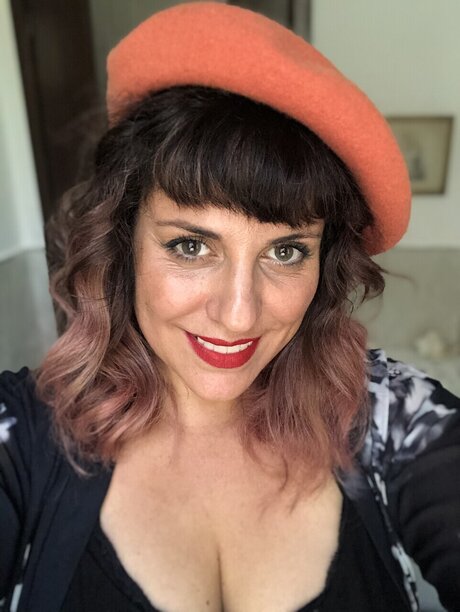 Einat Dan actrice érotique galerie