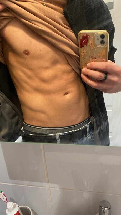 Tommy Hughes étoile xxx images