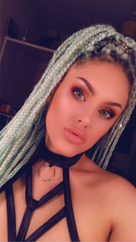 Zariah modèle sympa galeries