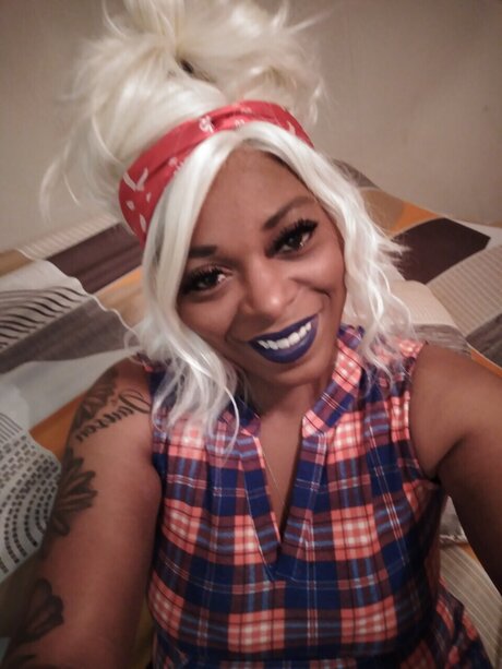 Tashee Bridges modèle exclusif images