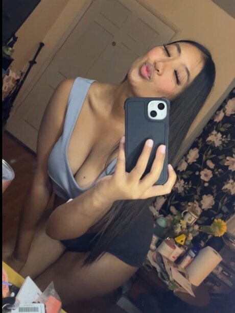 Onlyone star du sexe galerie