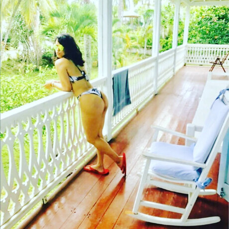 u45879534 haut modèle img