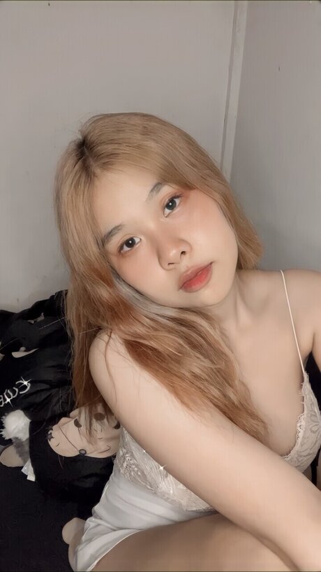 Orakanyaaa modèle de haute qualité photo