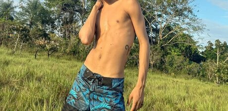 énorme gode onlyfans sexe artistique galeries