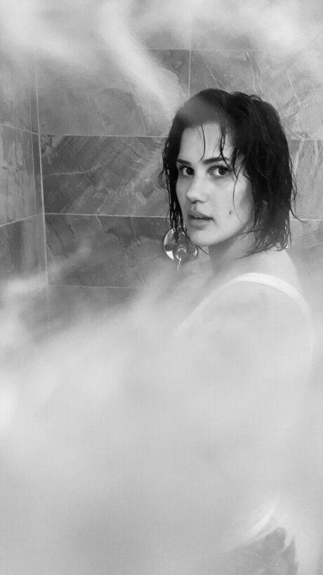 Curvy Doll actrice de grande qualité galeries