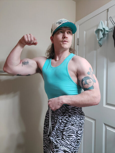 Dances w asses mannequin image