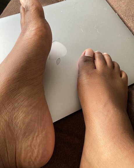 Brown Girl Feet haut de star du porno photo