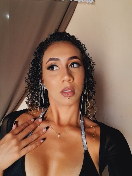 Tmires_ star du porno en haute qualité archive