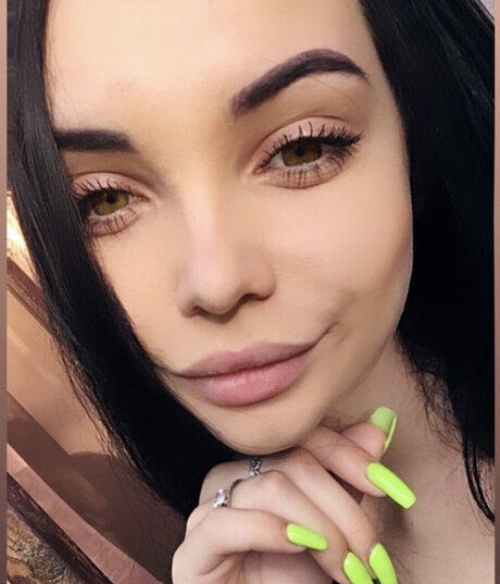 MYROSLAVA CHERKASHYNA étoile img