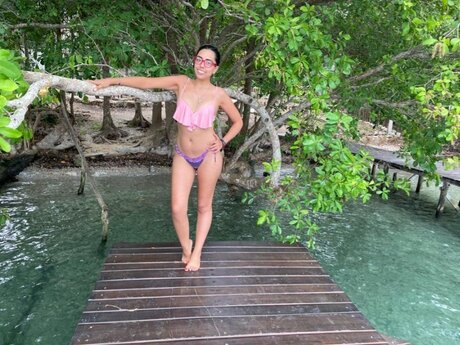 karina03 jolie star du porno img