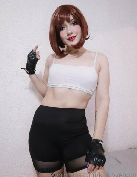 kinnyvenom modèles nus galerie