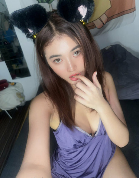 cul écarté onlyfans jolie et gratuite img