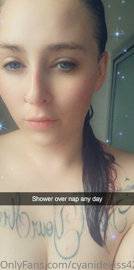 cyanidekiss420 étoile hd photos