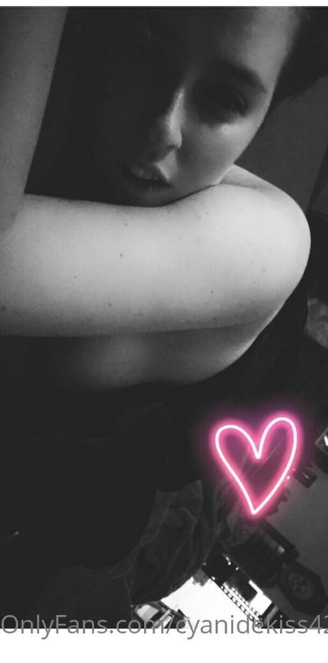 cyanidekiss420 star du porno sympa images