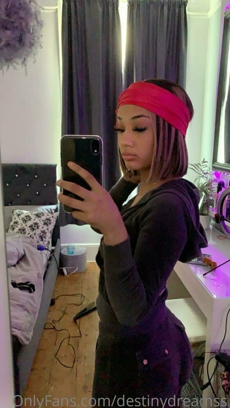 plage seins nus onlyfans hd photos