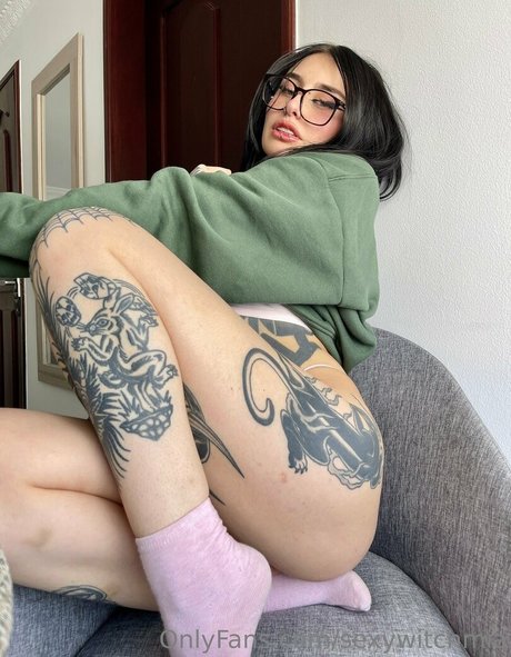 kinkykittymia modèle chaud archive