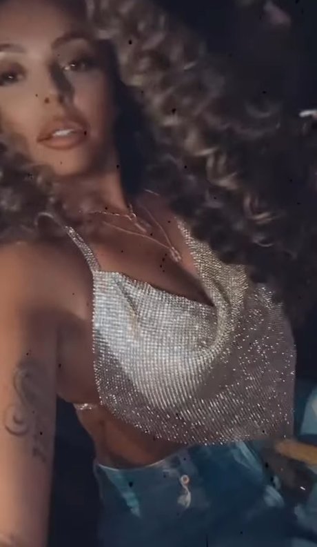 Jesy Nelson étoile photo