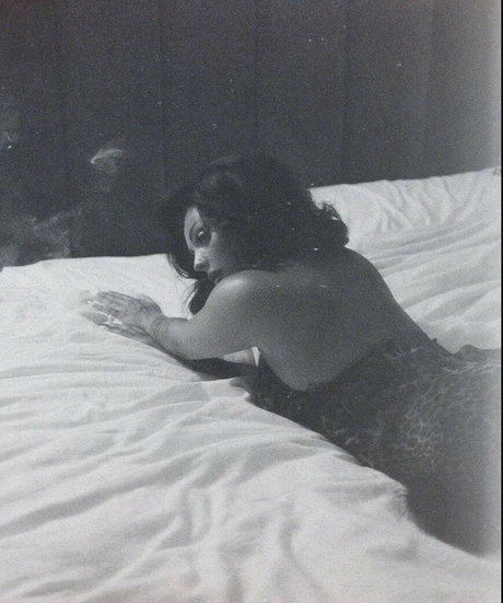 Jesy Nelson modèle meilleur archive