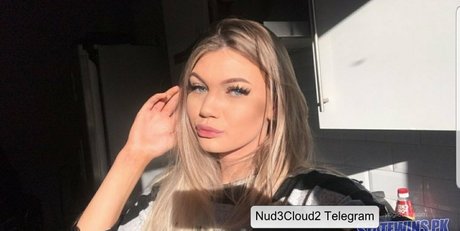 lesbiennes aux gros seins onlyfans pornographique parfait images