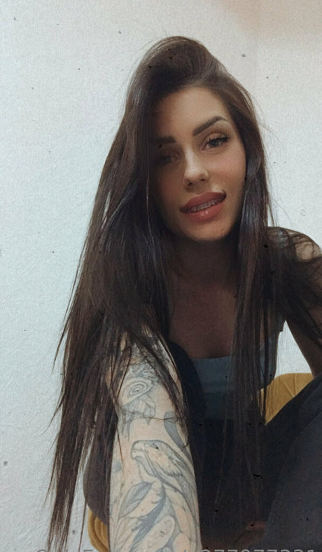 Nicoletta top modèle artistique image