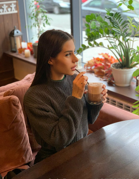 Nicoletta top star du porno gratuite des photos