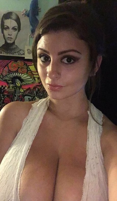 chloerosesamantha star pornographique img