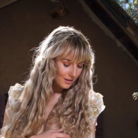 Thequantumgoddess actrice sexy img