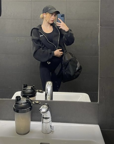 fab ienne0805 meilleure star du porno galerie