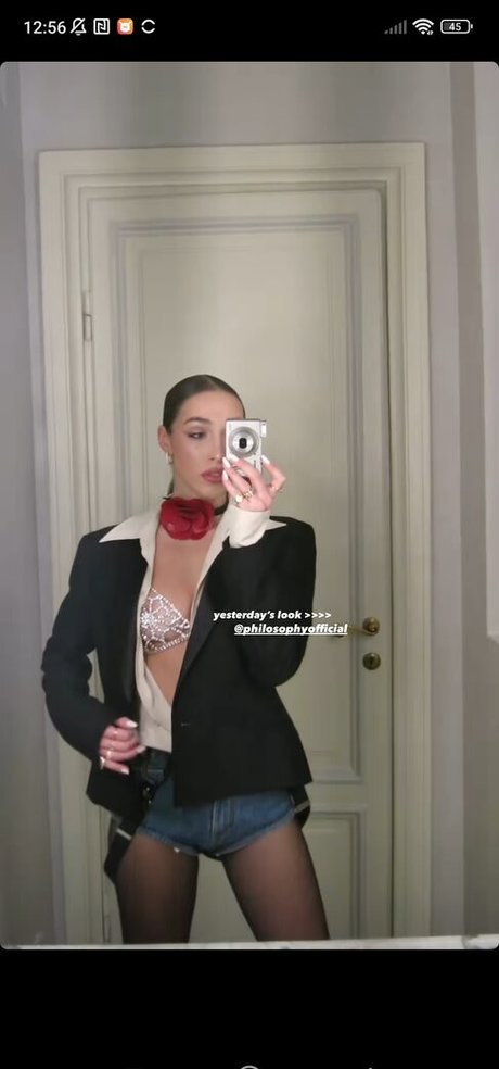 Ginevra Mavilla star du porno gratuite img