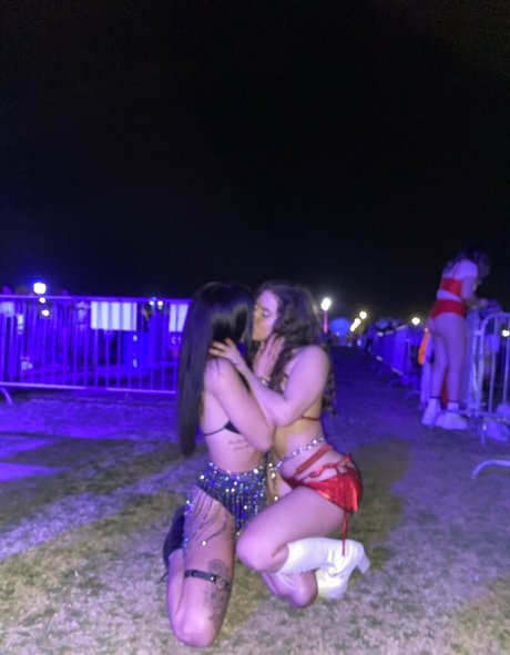 reine de pique onlyfans sexy nue image