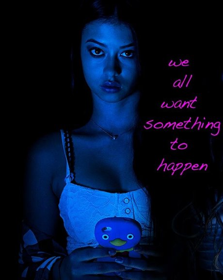 Amber Midthunder actrice xxx photo