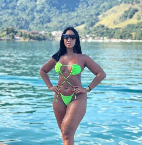 Thaynunes star du porno belle photo