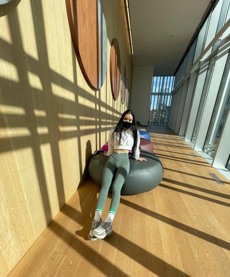 luvxmi nus de stars du porno photos