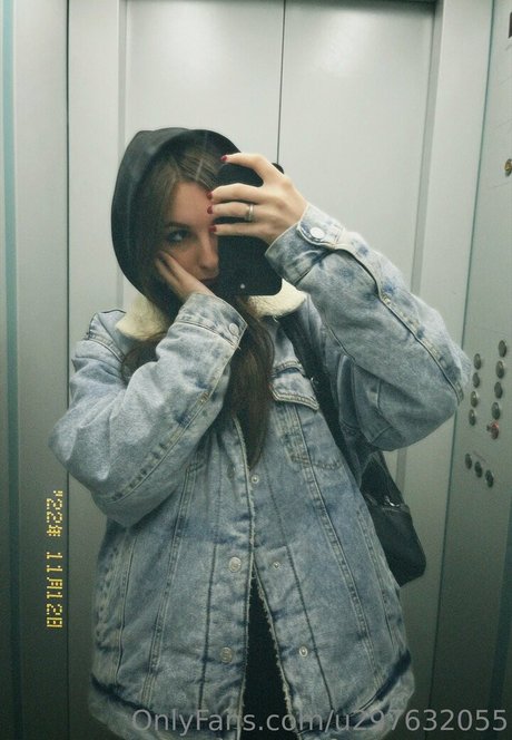 lovelylollyhehe modèles nus photos