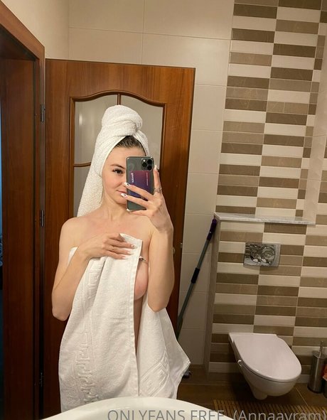 annaavram actrice de grande qualité images