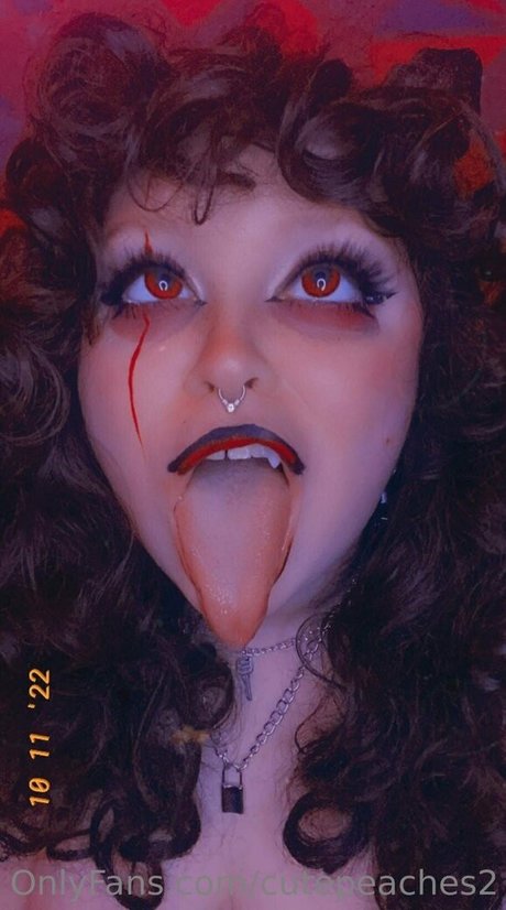 cutepeaches2 star exclusive img