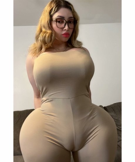 Desiy Garcia modèle gratuit collection