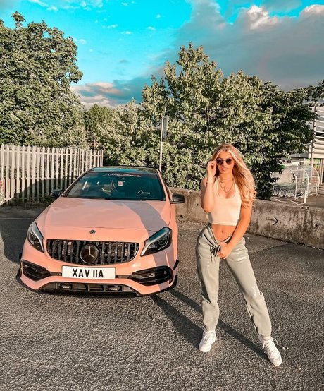 Xavia Brooke modèle parfait des photos