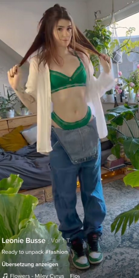 Leonie Busse star du porno sympa archive